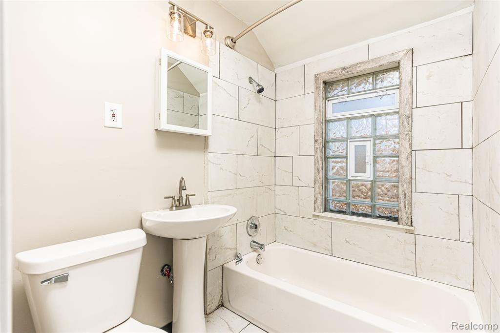 3707 Hunt Street, Detroit, MI 48207 — Photo 22