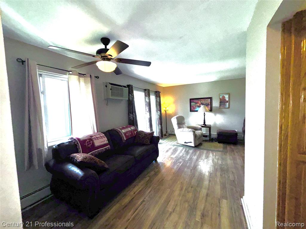 8203 Huntington Street, 15, Westland, MI — Photo 14