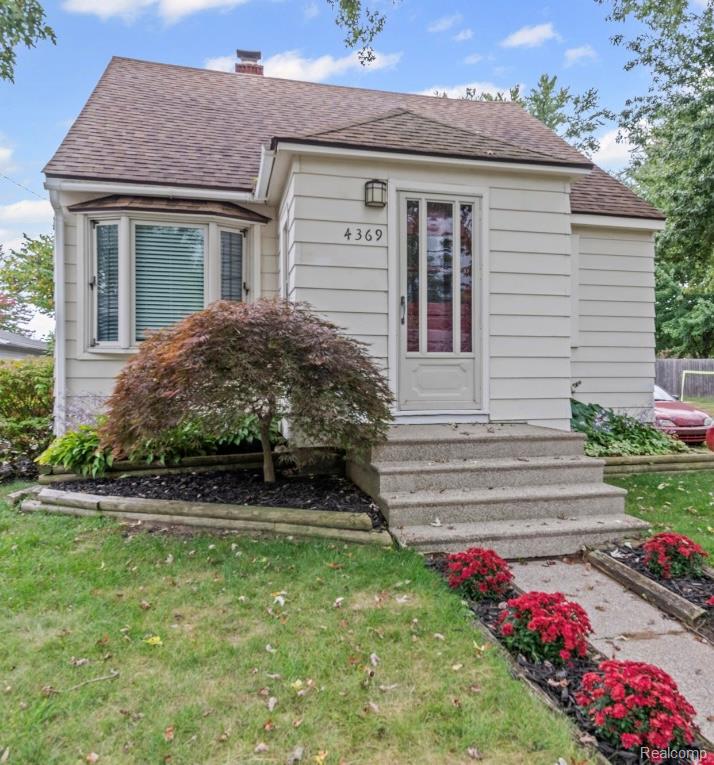 4369 Richalva Court, Waterford, MI 48329 — Photo 2