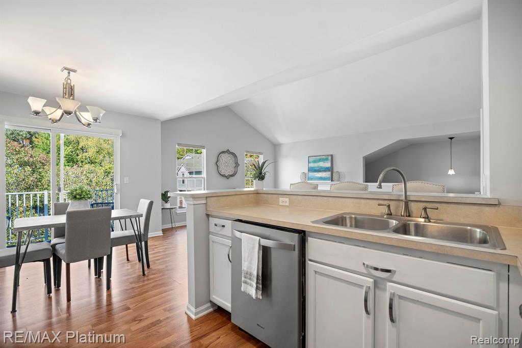 44068 Elm Drive, Sterling Heights, MI 48313 — Photo 10