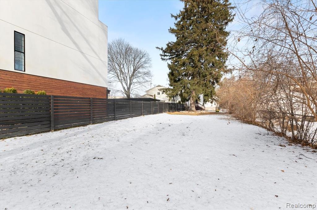 508 E Hudson Avenue, Royal Oak, MI 48067 — Photo 26
