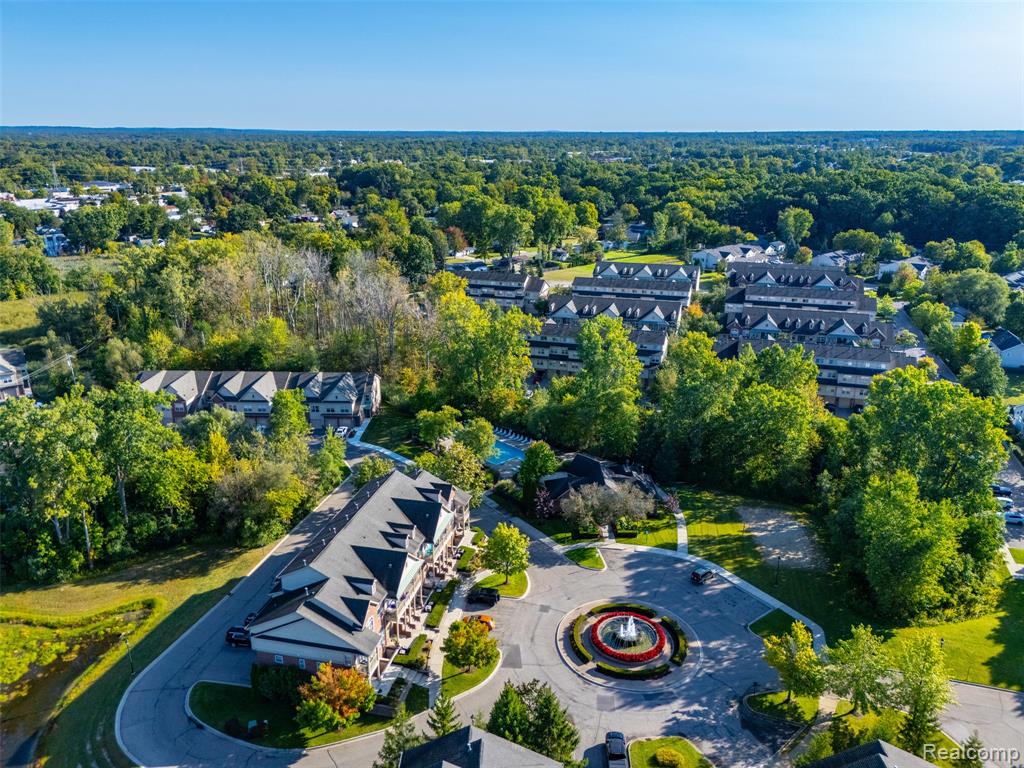 470 Old Pine Way, Walled Lake, MI 48390 — Photo 49