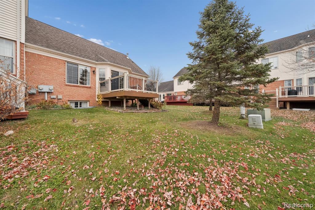 8770 Hardwood Drive, Belleville, MI 48111 — Photo 27