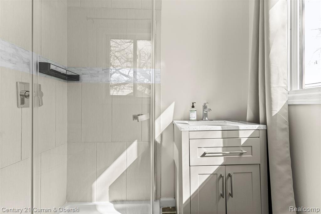 349 Frazier Street, River Rouge, MI 48218 — Photo 25