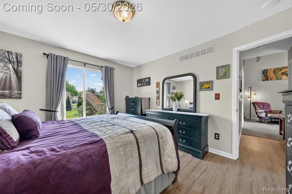 18364 Beechwood Street, Roseville, MI 48066 — Photo 21