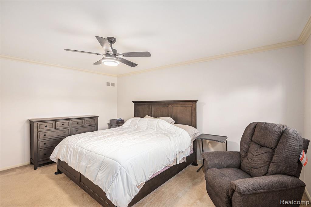 47212 Strahan Court, Shelby Twp, MI 48315 — Photo 19