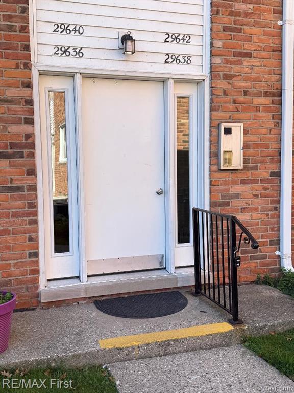 29638 Hoover Road, 638, Warren, MI 48093 — Photo 3