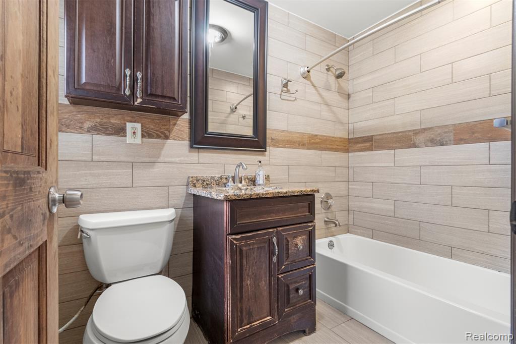 5939 Robindale Avenue, Dearborn Heights, MI 48127 — Photo 12
