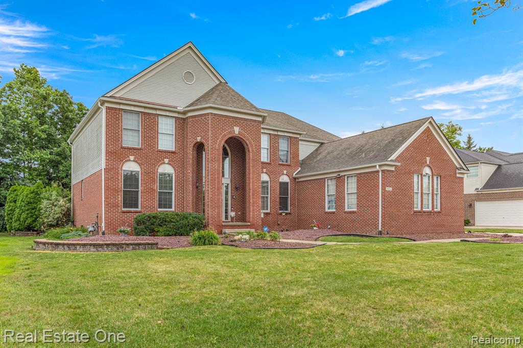 48416 Manhattan Circle, Canton, MI 48188 — Photo 2