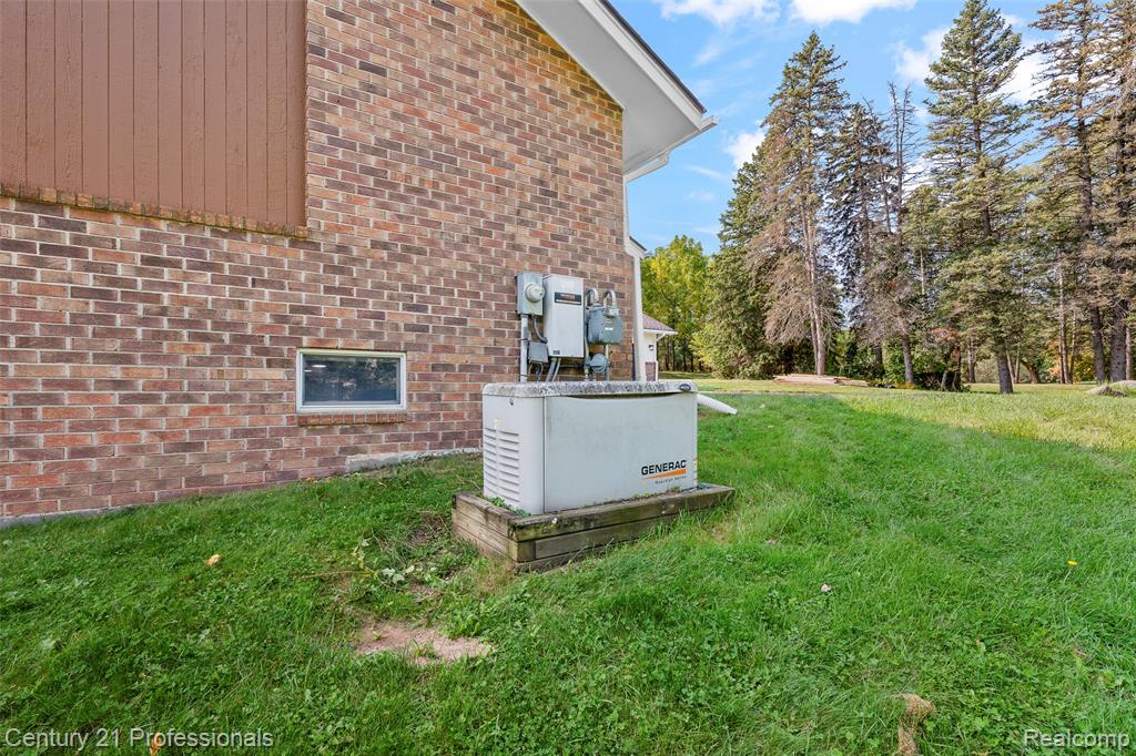 9060 Tindall Road, Davisburg, MI 48350 — Photo 54