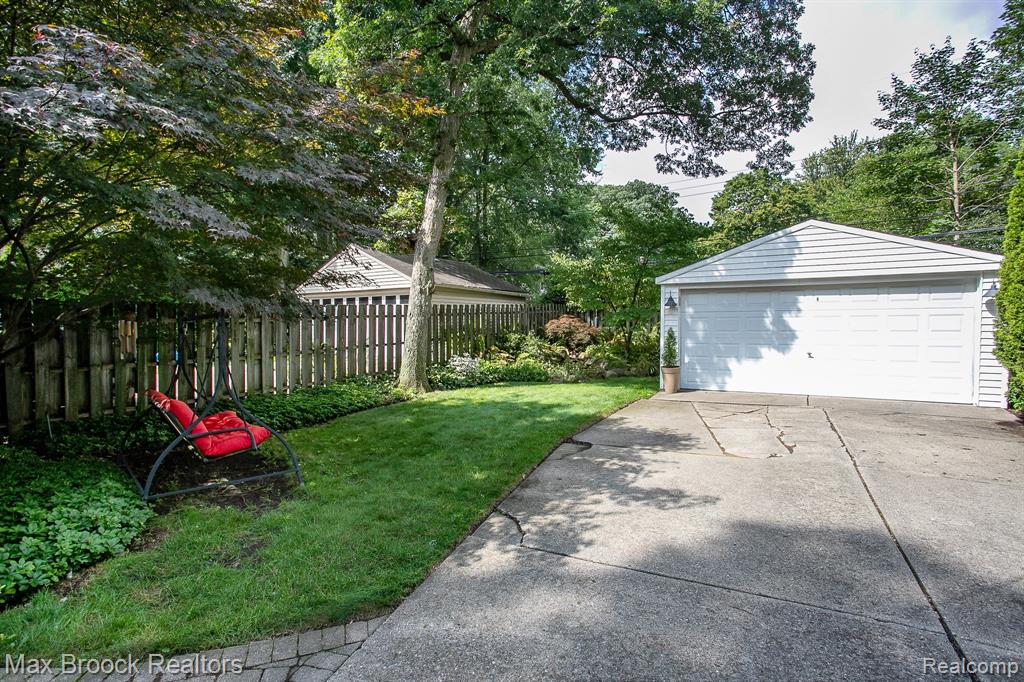 501 N Wilson Avenue, Royal Oak, MI 48067 — Photo 67