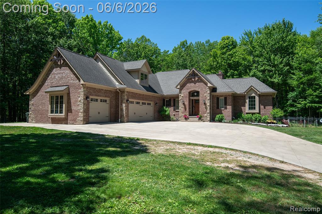 3957 Mill Lake Road, Lake Orion, MI