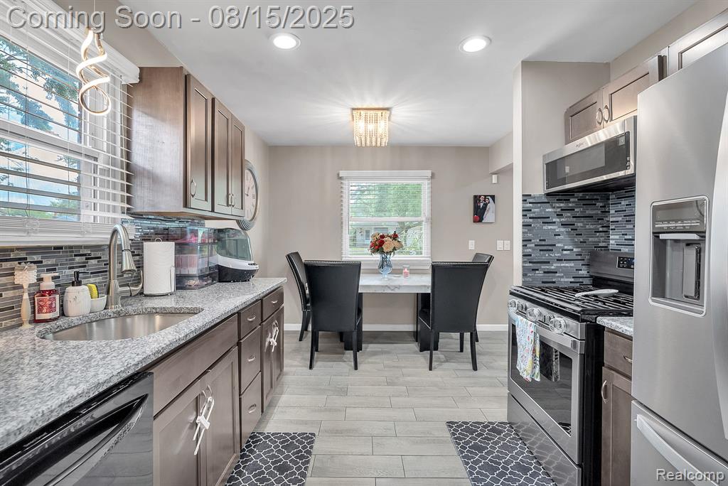 4102 Monroe Street, Dearborn Heights, MI 48125 — Photo 8