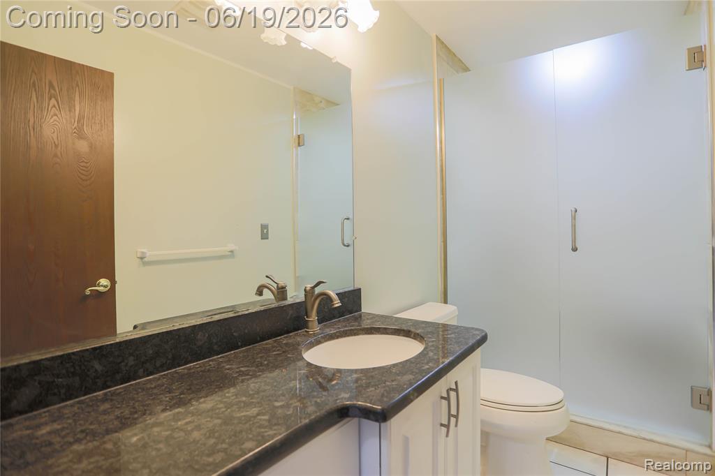 4788 Bloomfield Drive, Sterling Heights, MI 48310 — Photo 22