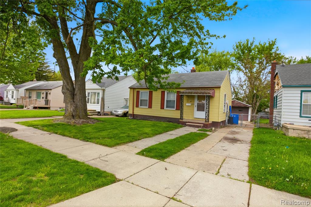 26316 Powers Avenue, Dearborn Heights, MI 48125 — Photo 5