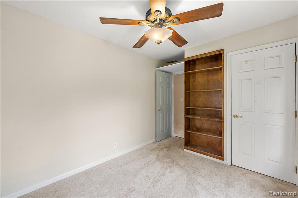 13358 Laplaisance Woods Street, La Salle, MI — Photo 31