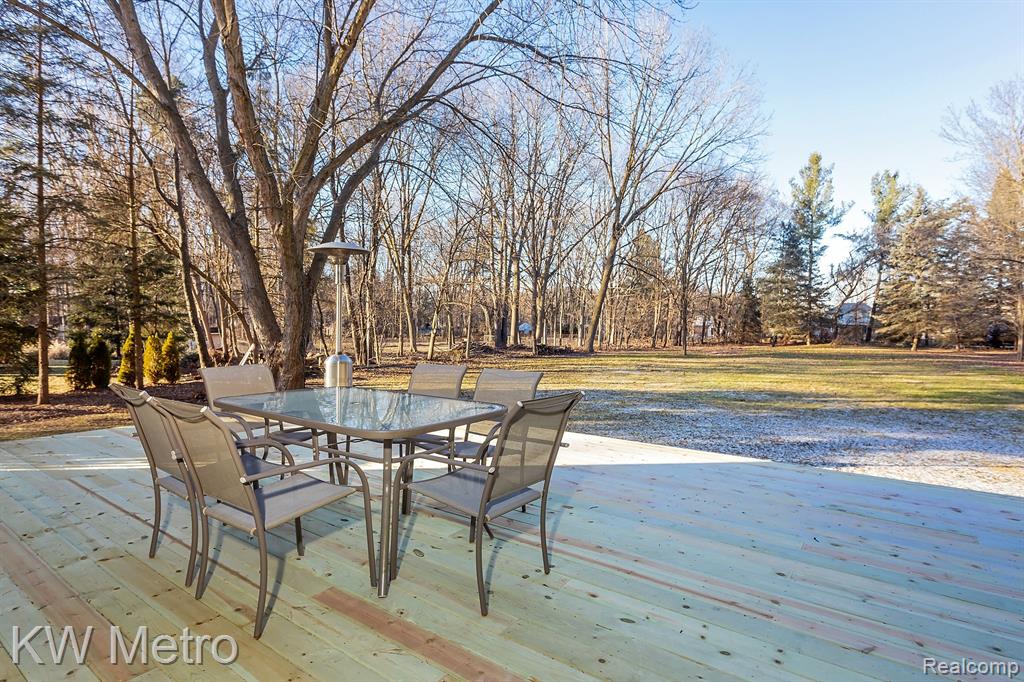 685 TRINWAY Drive, Troy, MI 48085 — Photo 49