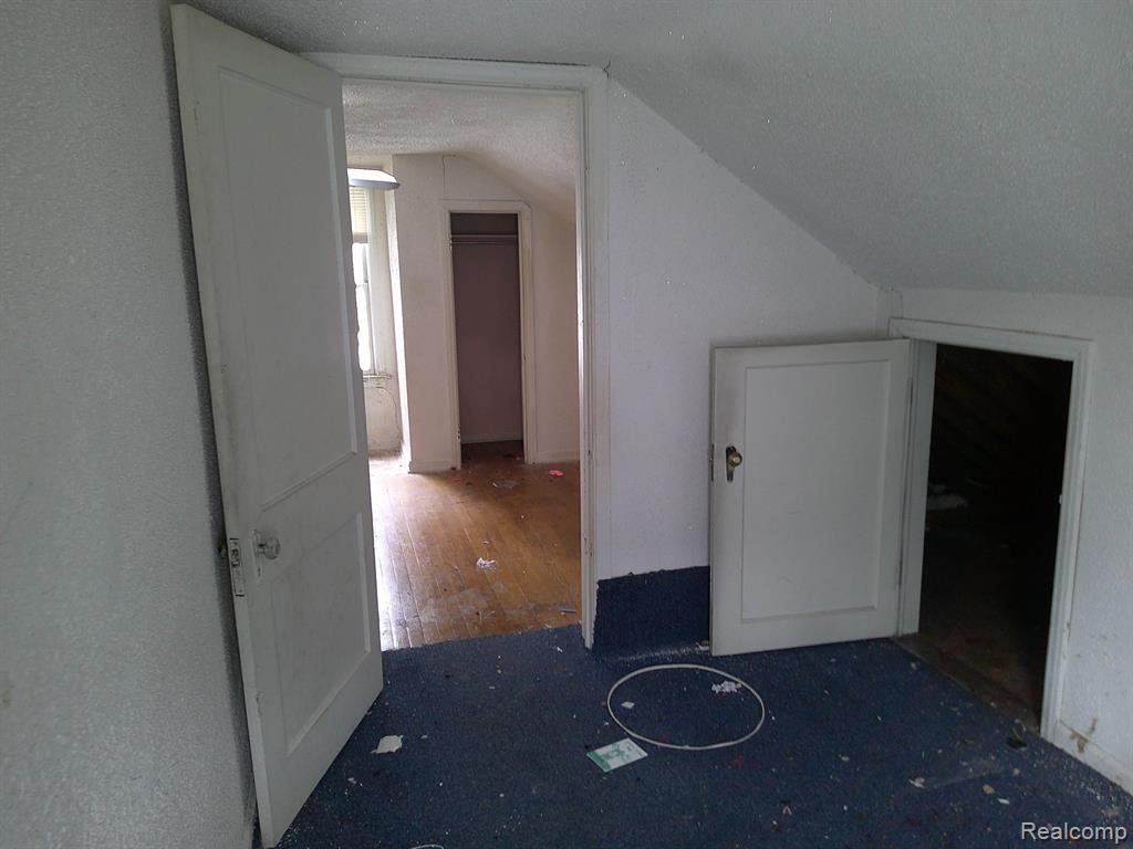418 E BALTIMORE Boulevard, Flint, MI 48505 — Photo 18