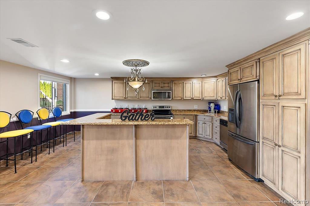 6531 CHELSEA, West Bloomfield, MI — Photo 30