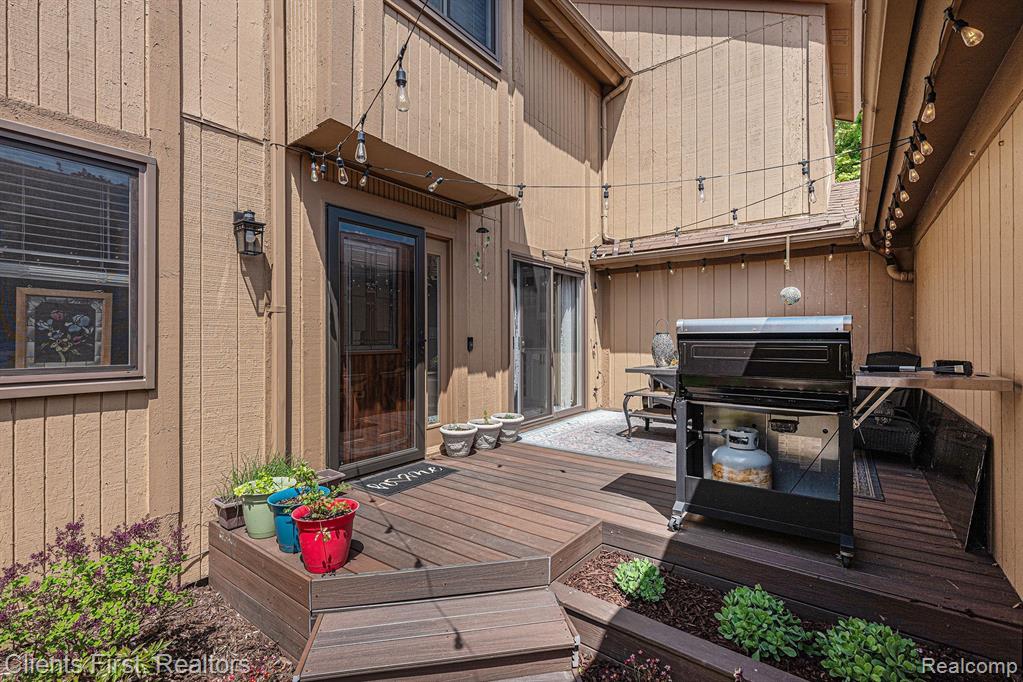6202 ANDREA Lane, West Bloomfield, MI — Photo 22