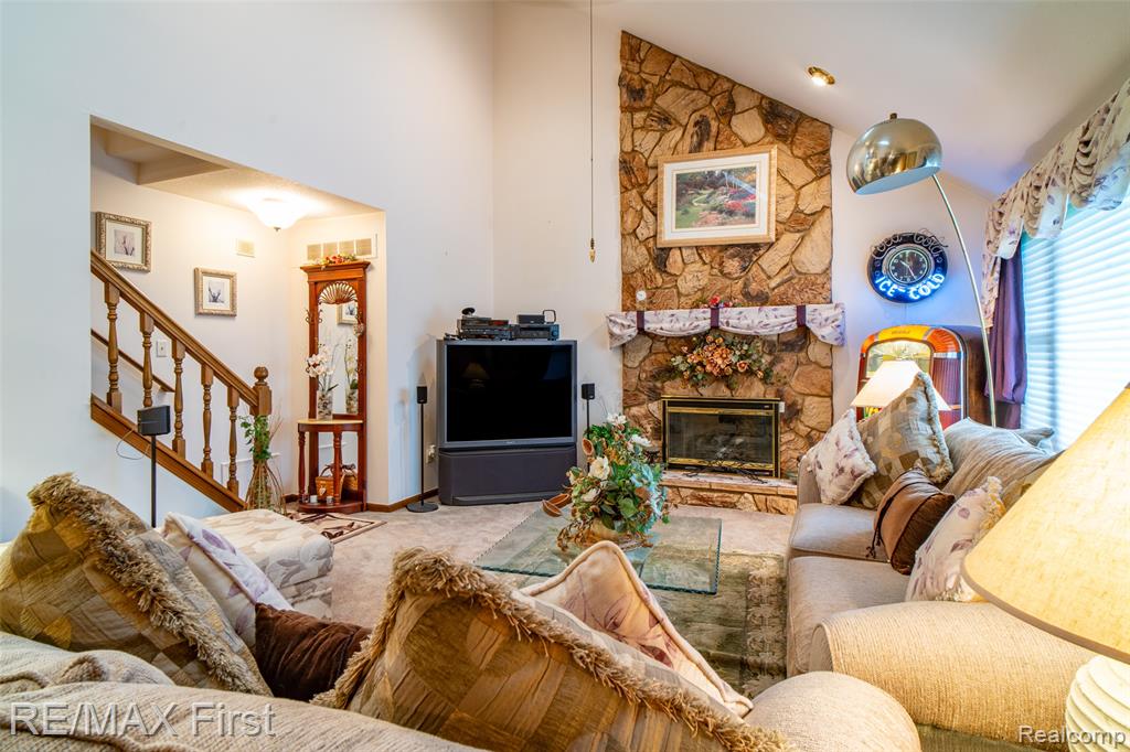47799 Farmbrook Court, Chesterfield, MI — Photo 17