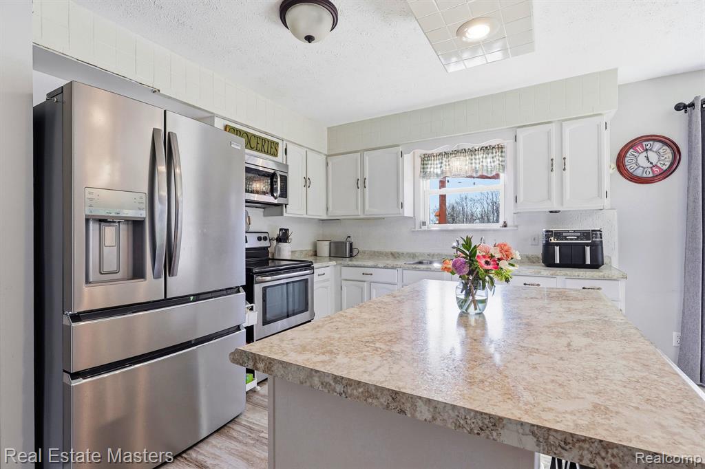 8187 N Elms, Flushing, MI 48433 — Photo 10
