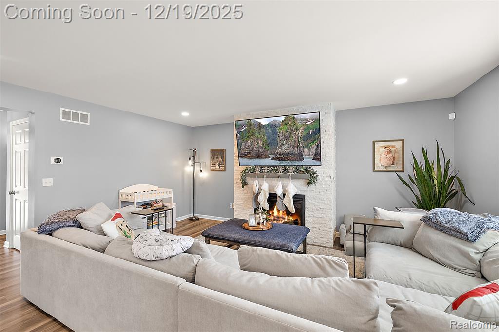 51336 Times Square Drive, Shelby Twp, MI 48315 — Photo 8