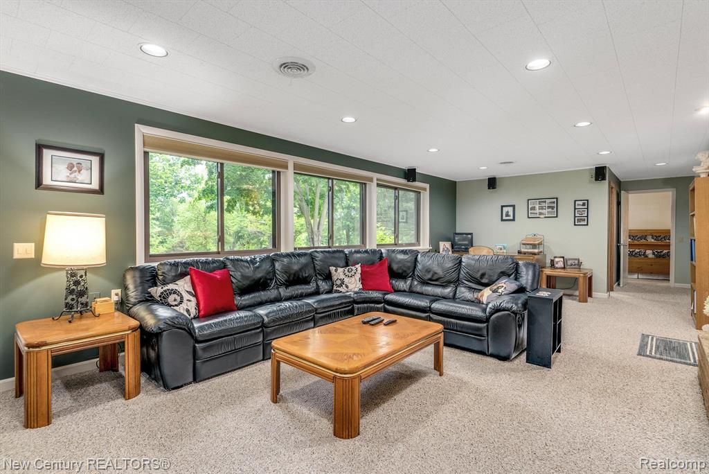 211 SPRING Street, Vernon, MI 48476 — Photo 48
