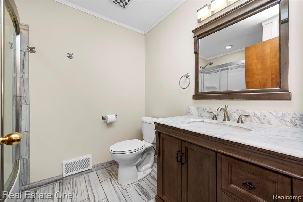 4921 Crestview Drive, Clarkston, MI 48348 — Photo 27