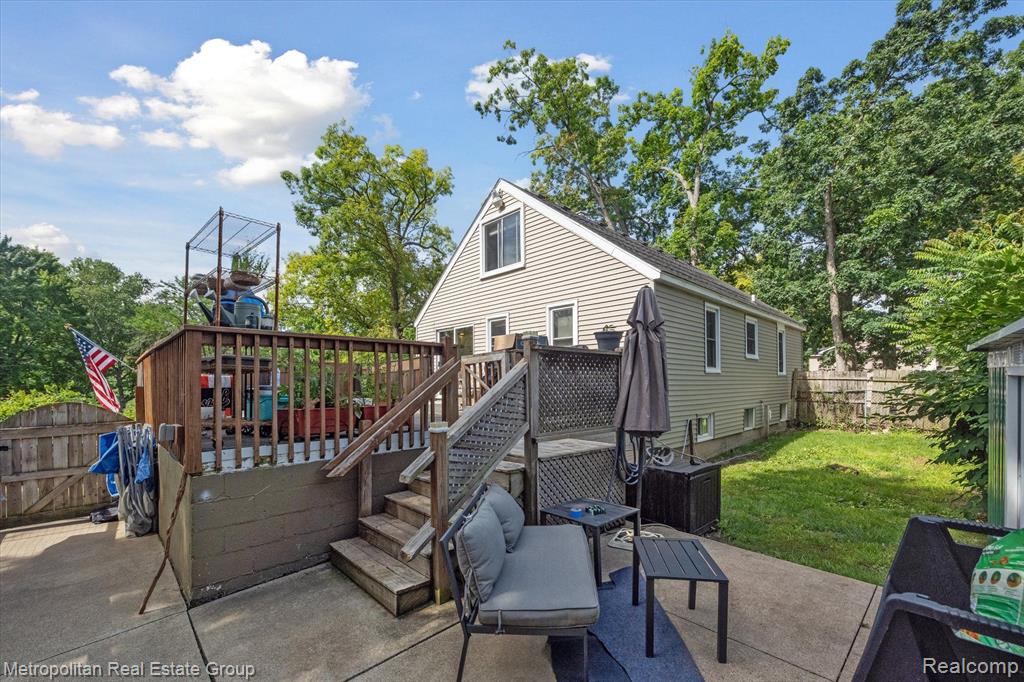 6274 HATCHERY Road, Waterford, MI 48329 — Photo 32