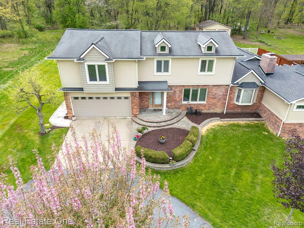 9243 Sherwood Drive, Davisburg, MI 48350 — Photo 57