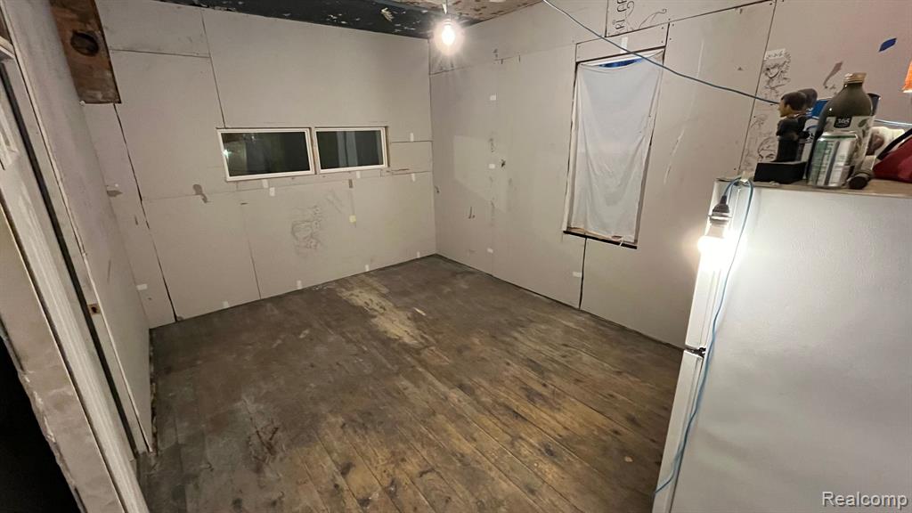 2642 E WILLIS Street, Detroit, MI 48207 — Photo 8