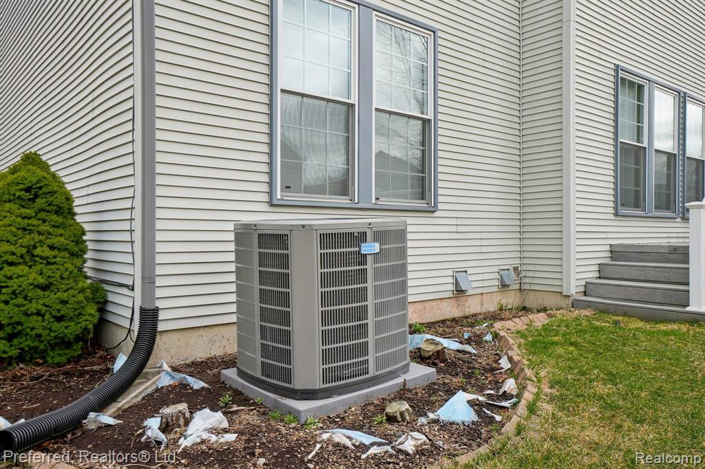 8045 Creek Bend Drive, Ypsilanti, MI 48197 — Photo 10