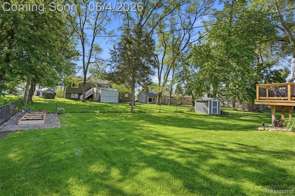 2351 Recreation Drive, West Bloomfield, MI 48324 — Photo 28