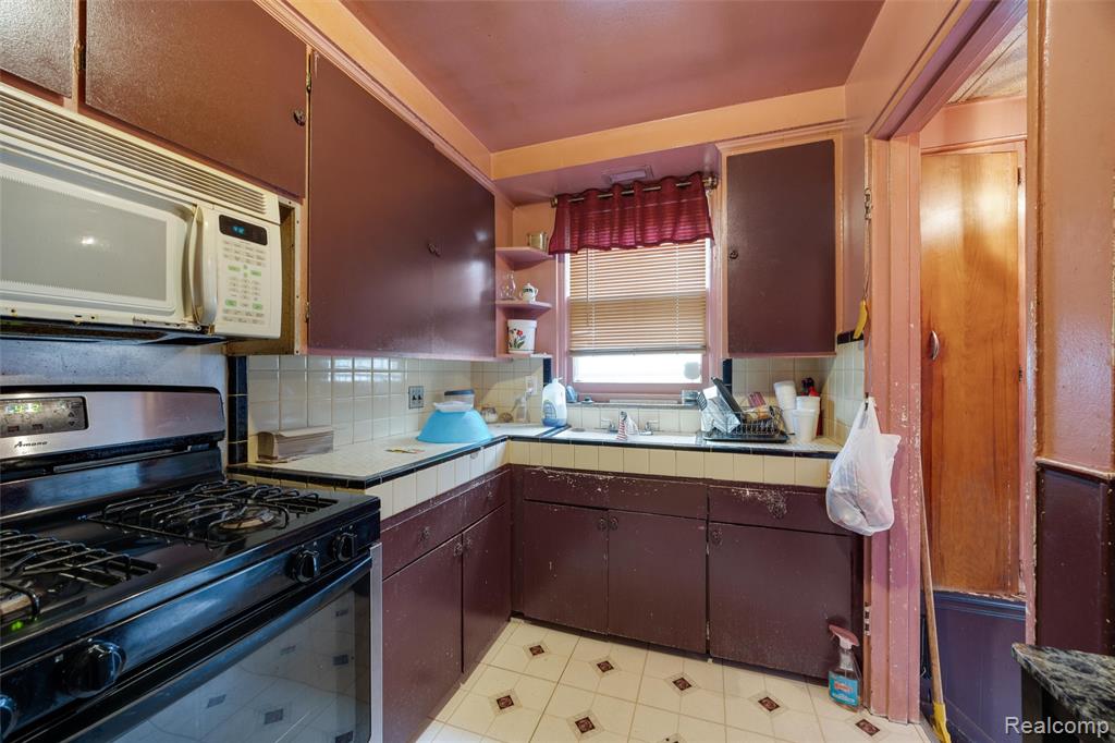 14481 Bramell Street, Detroit, MI 48223 — Photo 13