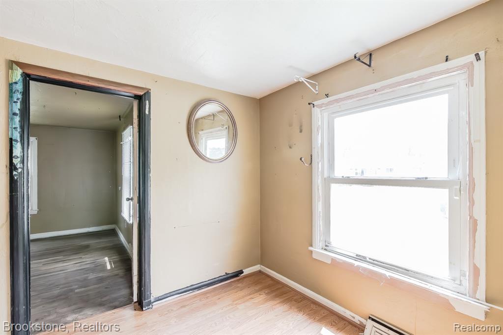 725 E Sherman Street, Holly, MI 48442 — Photo 13