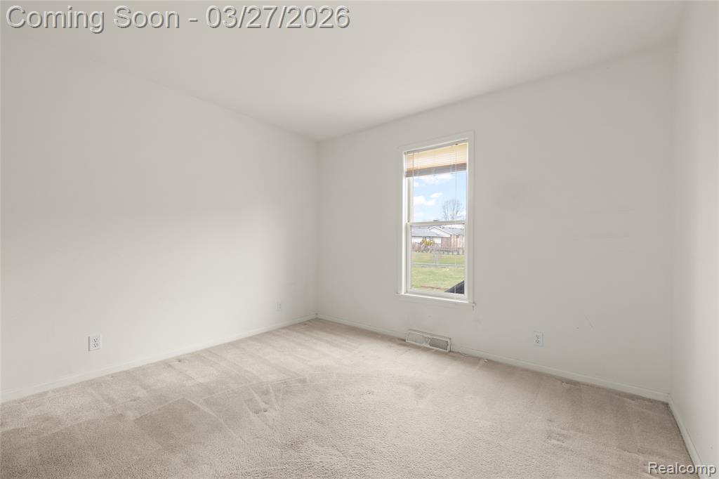 8118 Emerald Lane W, Westland, MI — Photo 16