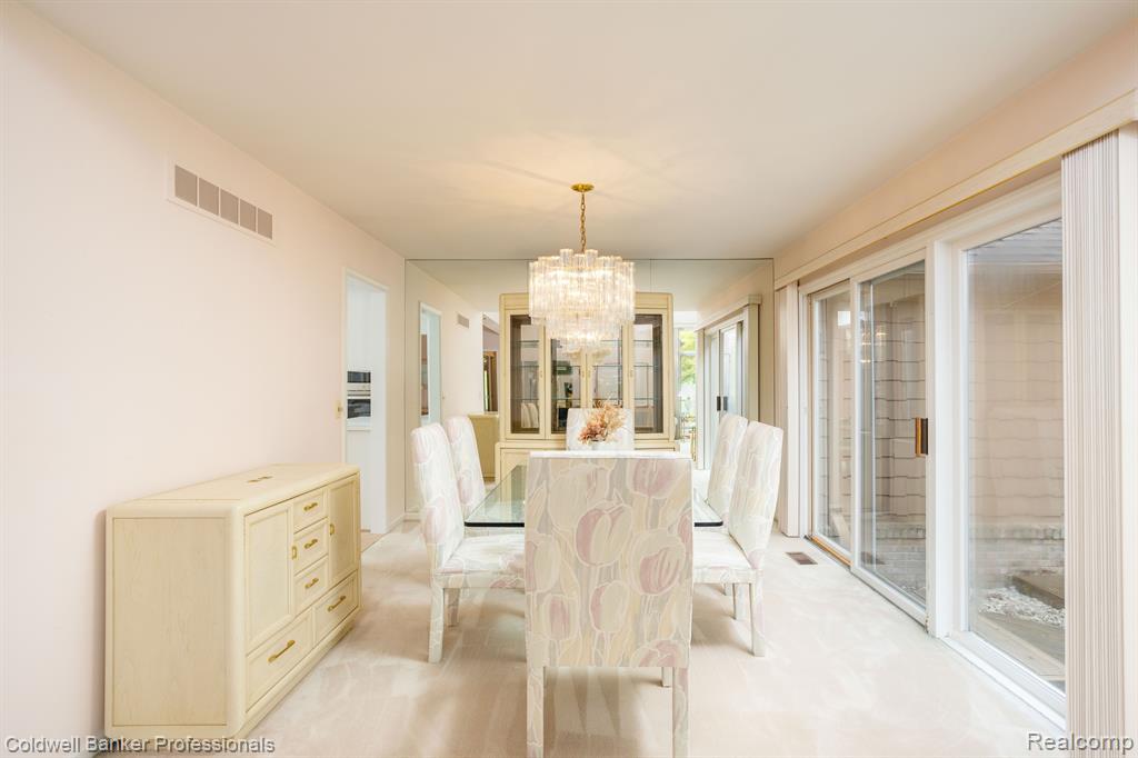 589 CAMBRIDGE Way, 566, Bloomfield Hills, MI 48304 — Photo 31