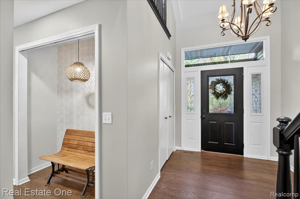 693 Knibbe Road, Lake Orion, MI 48362 — Photo 30