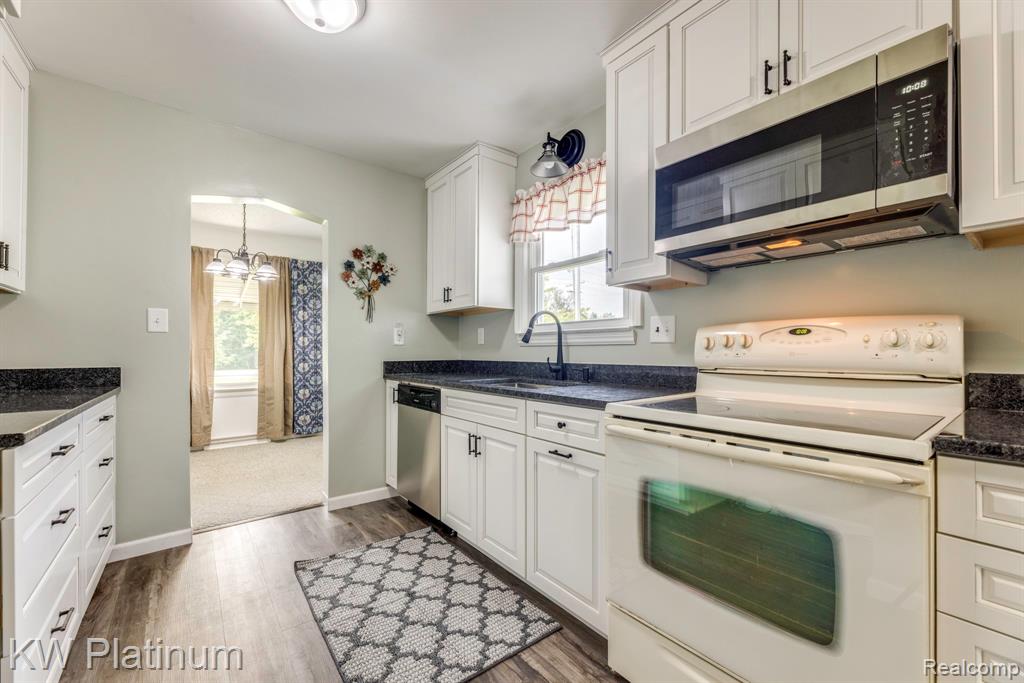 5930 Gratiot Avenue, St. Clair, MI 48079 — Photo 6