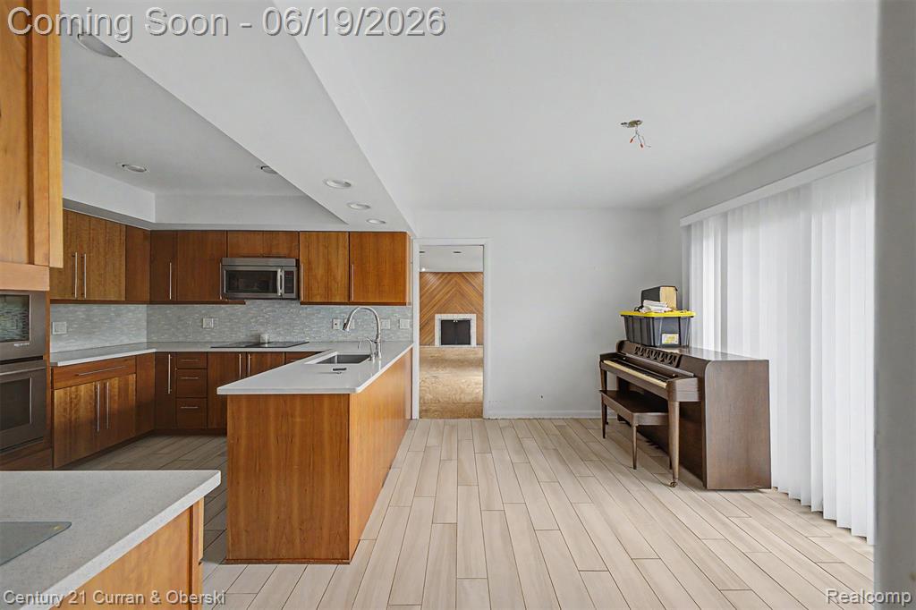 4231 Windridge Court, West Bloomfield, MI 48323 — Photo 14