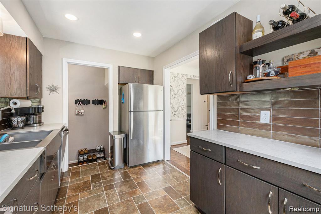 4419 Beverly Court, Royal Oak, MI 48073 — Photo 8