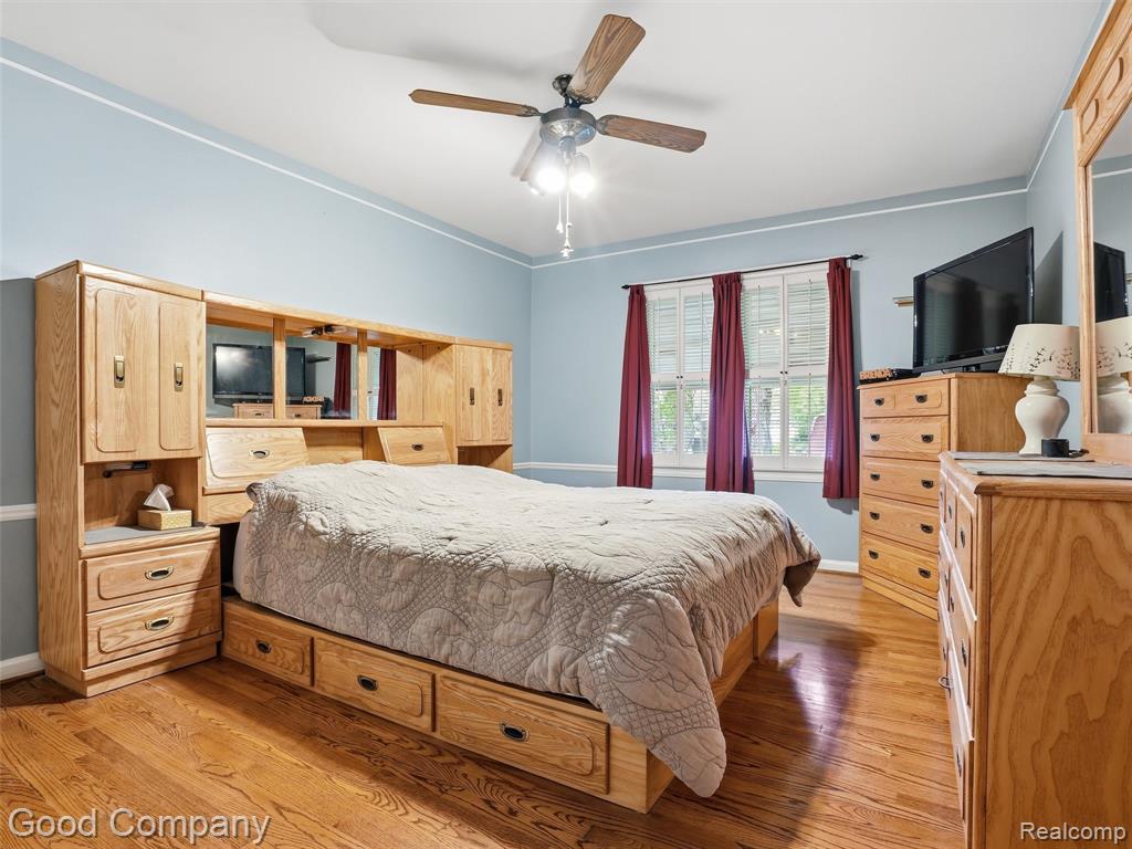 19706 Old Homestead Drive, Harper Woods, MI 48225 — Photo 16
