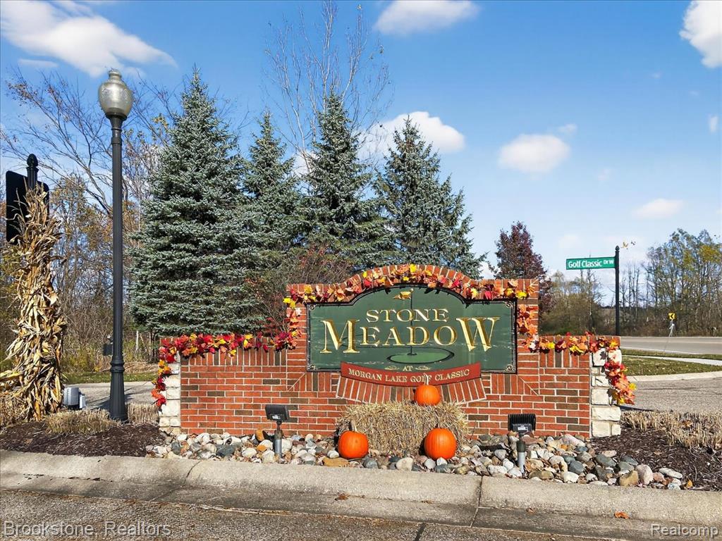 4954 Spring Meadow Dr, Clarkston, MI 48348 — Photo 28