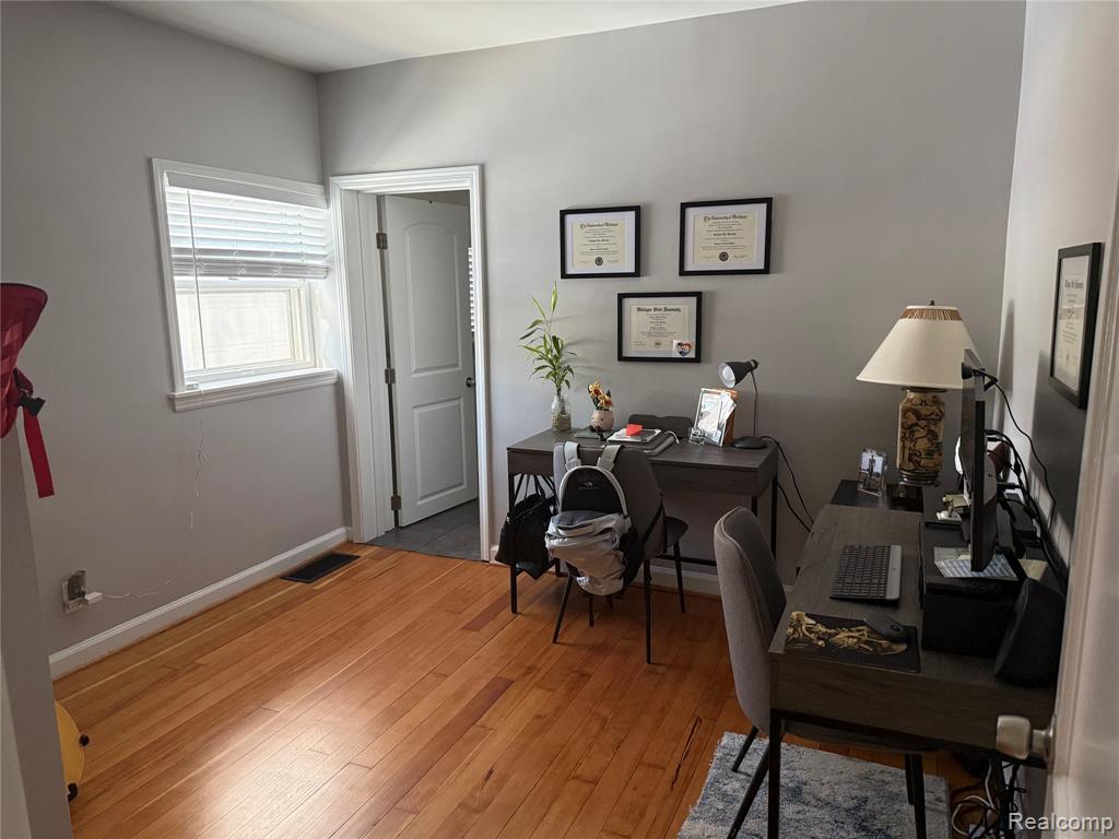 4430 Green Lake Road, West Bloomfield, MI 48323 — Photo 11
