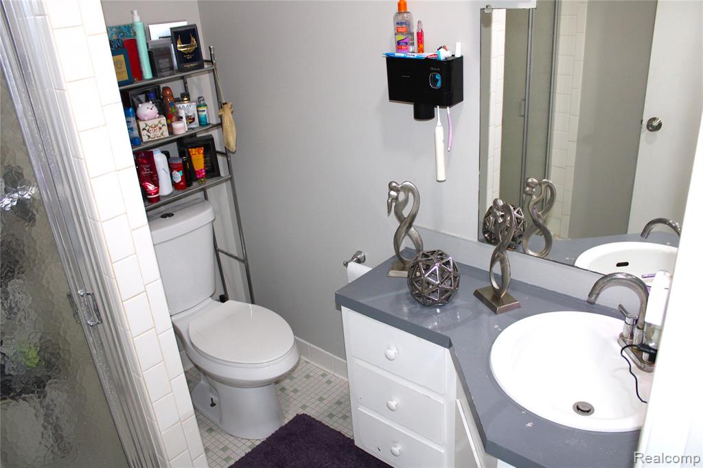 5095 Camborne Court, Flint, MI 48504 — Photo 29