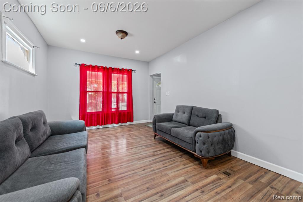 5669 Casper Street, Detroit, MI 48210 — Photo 6