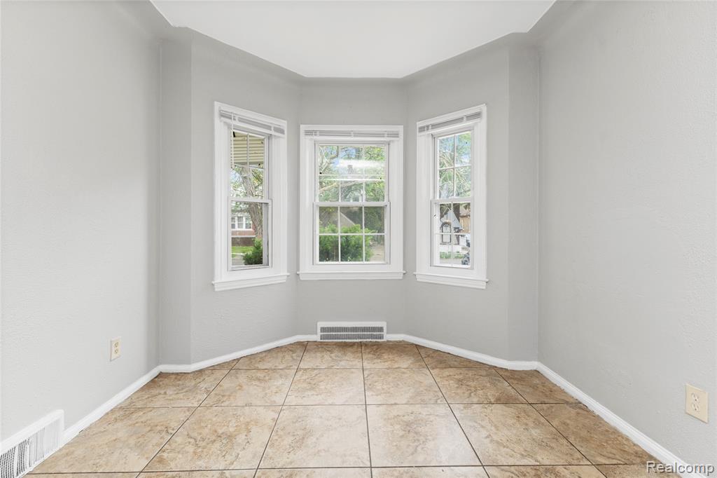 11817 Riad Street, Detroit, MI 48224 — Photo 11