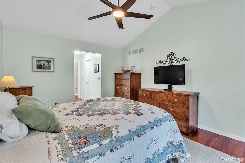 1134 Andover Circle, Commerce Twp, MI 48390 — Photo 20