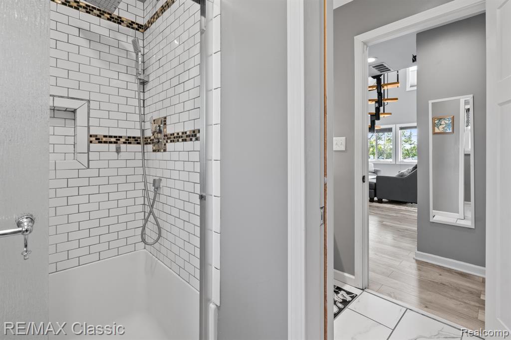 11478 E Shore Drive, Whitmore Lake, MI 48189 — Photo 39